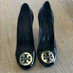 Tory Burch ‘Julianne’ Patent Black Peep-Toe Wedge (7)